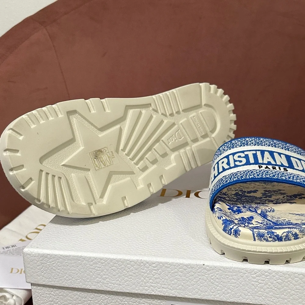 NWT Christian Dior Blue and White Slides - Picture 5 of 7